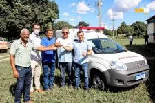 Prefeitura de Buritizeiro entrega ambulância nova para o Distrito de Paredão de Minas
